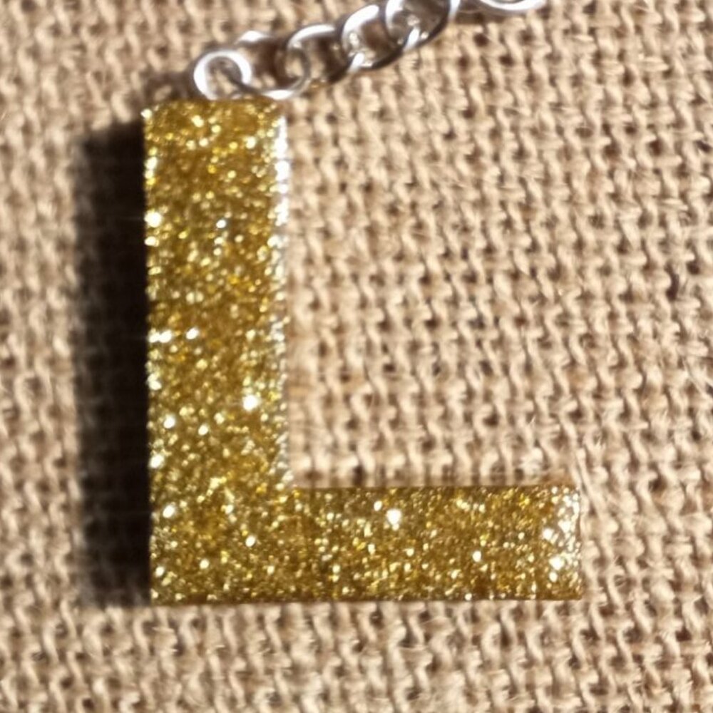 Letter Keychain - Picture 3 of 3